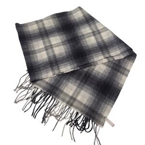 Nordstrom Scarf 100% Cashmere Fringe Plaid Gray Black White Neck Wrap Soft Luxe